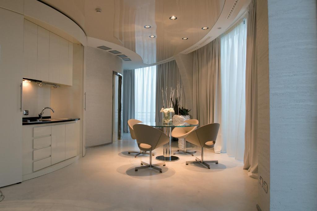 Luxury Two-Bedroom Suite Split Level sea view,41341612:JPEG